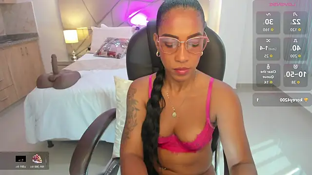 Shantaall_ webcam