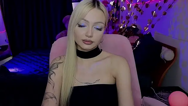 LinaLirian webcam
