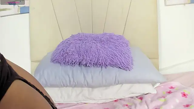 Sophia_Ebony webcam