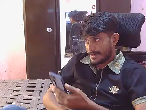 HotXKrish webcam