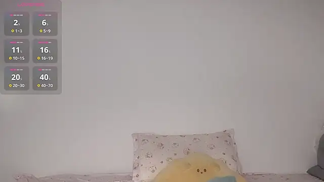 77-Vicky webcam