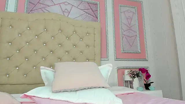 zoe_pettite__ webcam