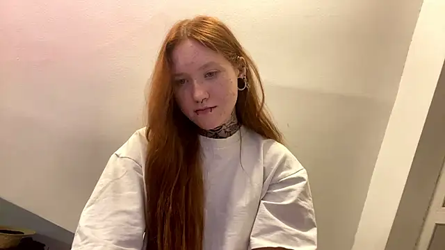ThomasinaBrasser webcam