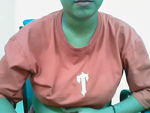 LovingPihu webcam