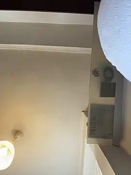 Hotmomcheckk_ webcam