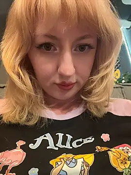 RonnieKiss Live Web Cam Show