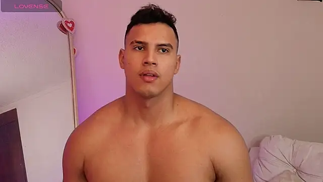 Maxi_and_Ares webcam