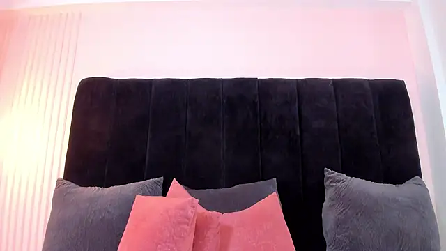 alma_sweeet webcam