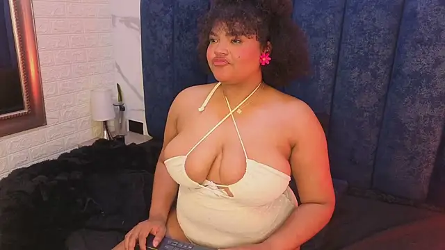 cherrybutter69 webcam