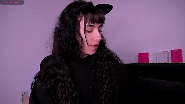 Pinksnake live cam on StripChat