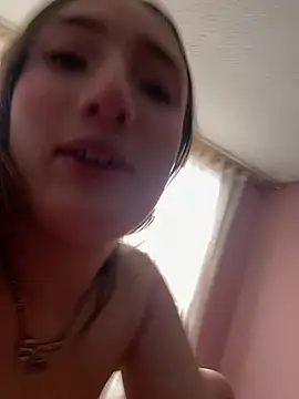 Valery_Salmons live webcam