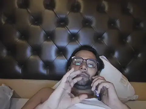 UAjit webcam