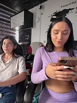 Isabella-Teen webcam