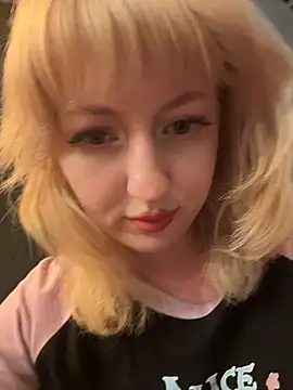 RonnieKiss Live Web Cam Show