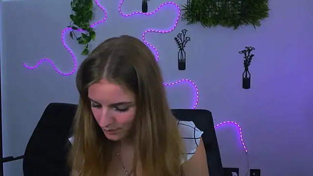 monica_xcx webcam