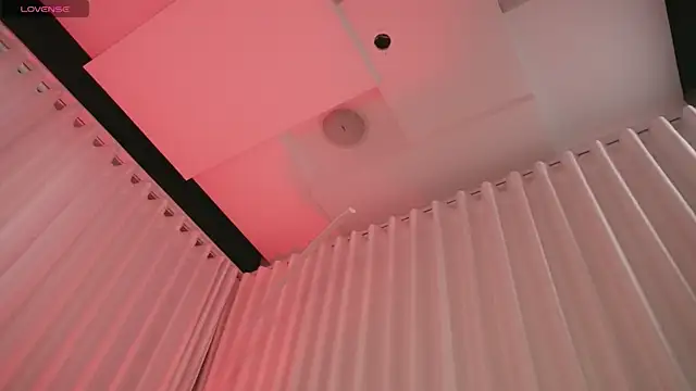 Tessa_ruxh webcam