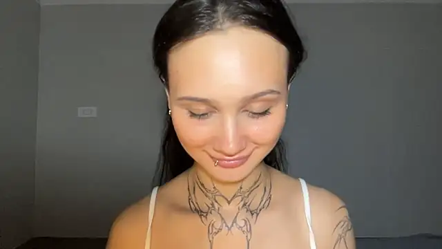 MayraLucarelli webcam