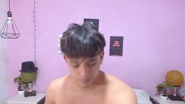 zayne_lyon webcam