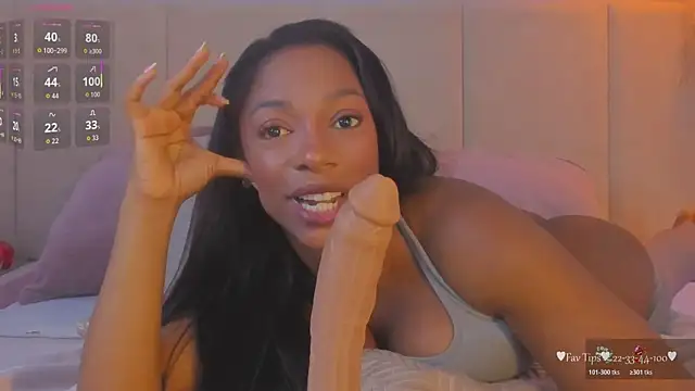 aprilebony_ webcam
