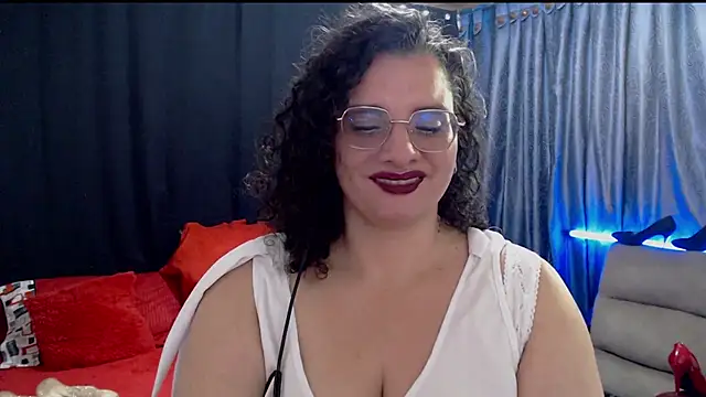 Aleja_Gonzales webcam