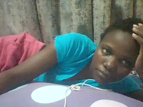 tina_2030 webcam