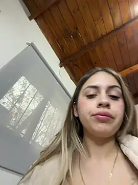 selina-sky webcam