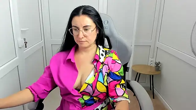 ChloeVibee webcam