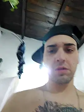 Agusss_2000 webcam