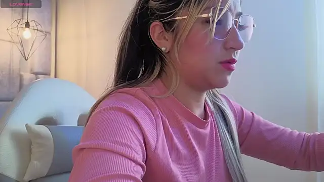 Dahiana_Dmour_ webcam