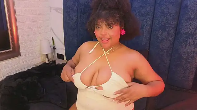 cherrybutter69 webcam