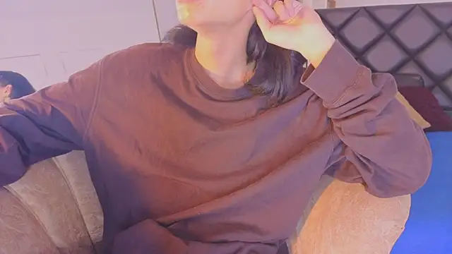 ryo_light live cam on StripChat