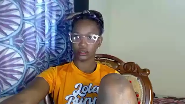 LilithMiller_ webcam