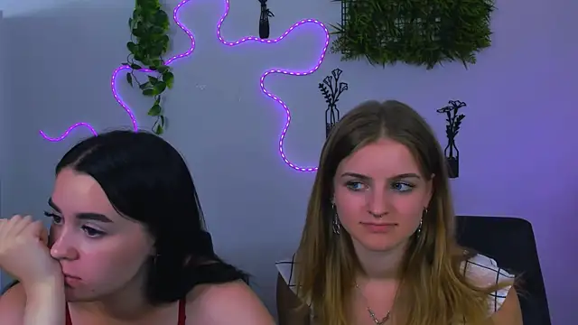 monica_xcx webcam