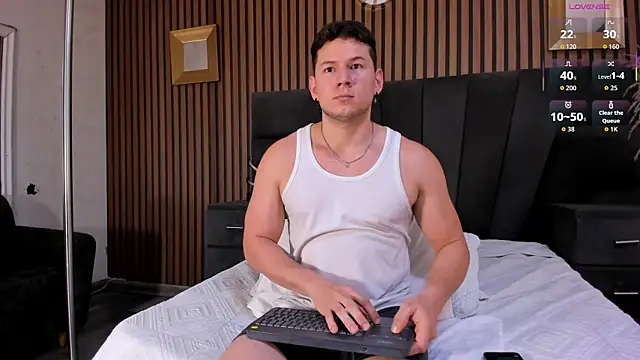 Izui_Pierce webcam