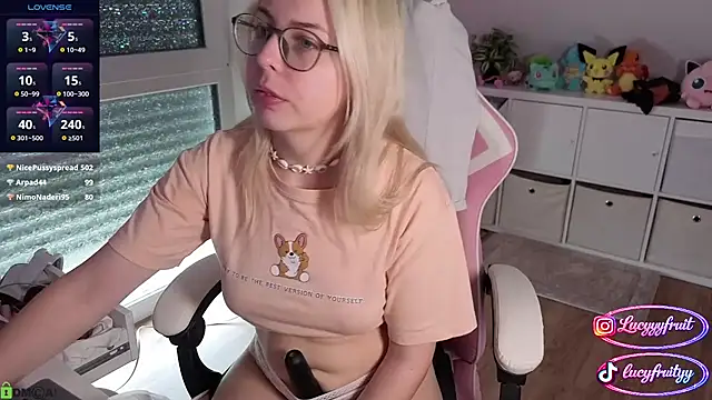 Livewithlucy webcam