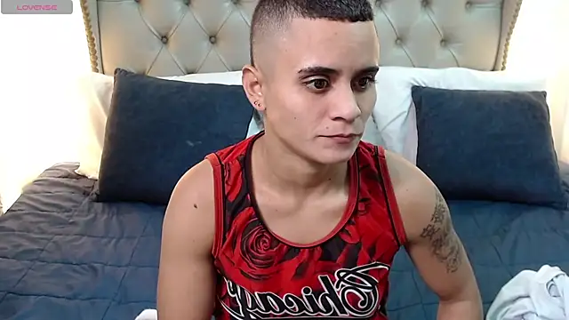 Liiamthompson webcam