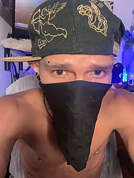 CRAZY-BOY99 webcam