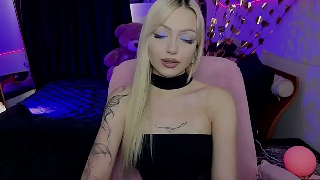 LinaLirian webcam