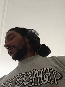 Mikaaa97 webcam
