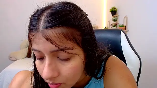 zara_cute webcam