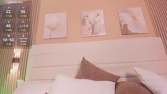 LisaLain webcam