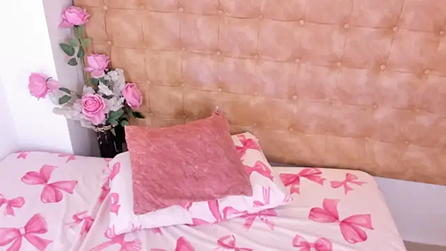ariana_morelly webcam