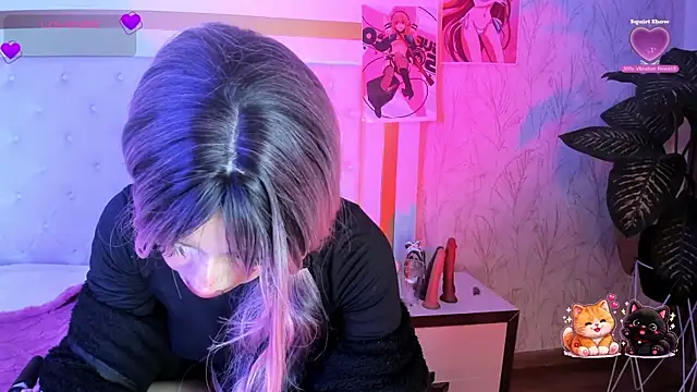 Effy_Kessler webcam