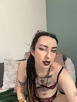 Ellie_Whitfield webcam