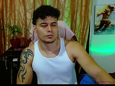 Logan0626 live cam on StripChat