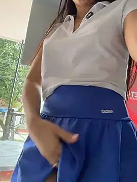 LittleDoll___ webcam