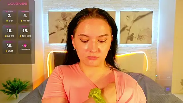 Grand_Vita live cam on StripChat