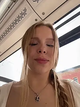 Liza_risky webcam
