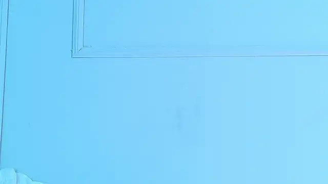 VioletBloomm webcam