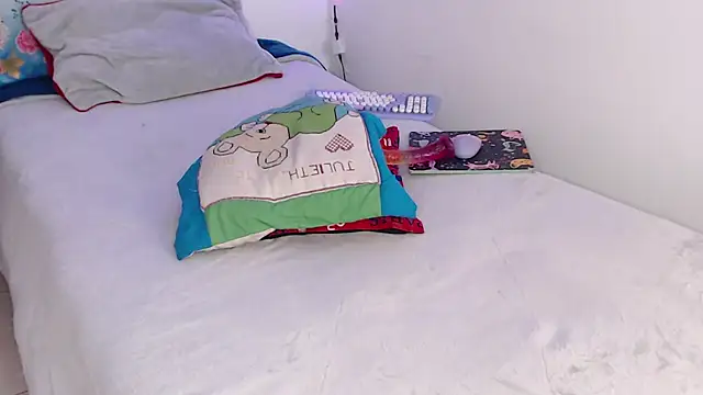 latin_riahnna_jp webcam